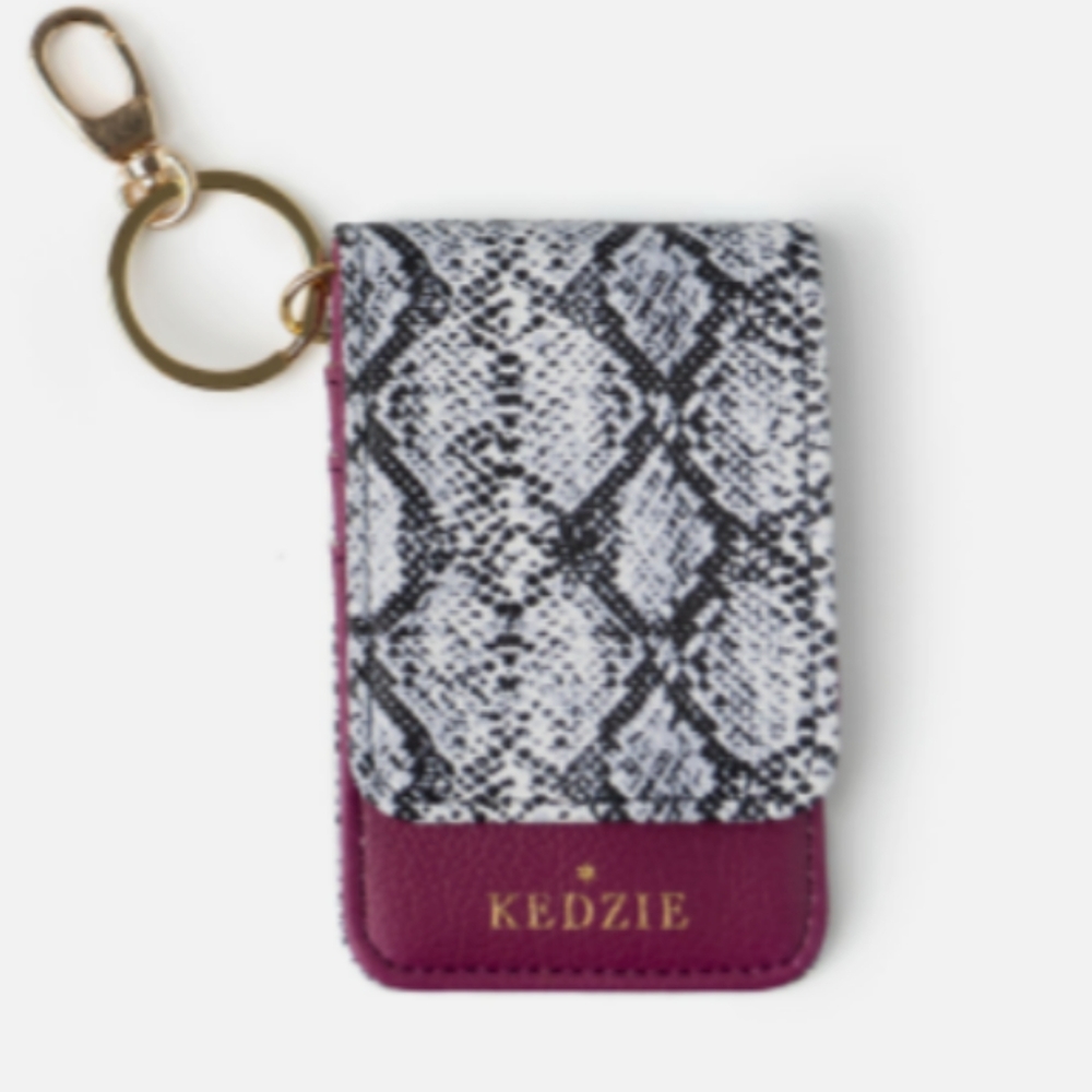 Kedzie badge holder python - Picture 2 of 2